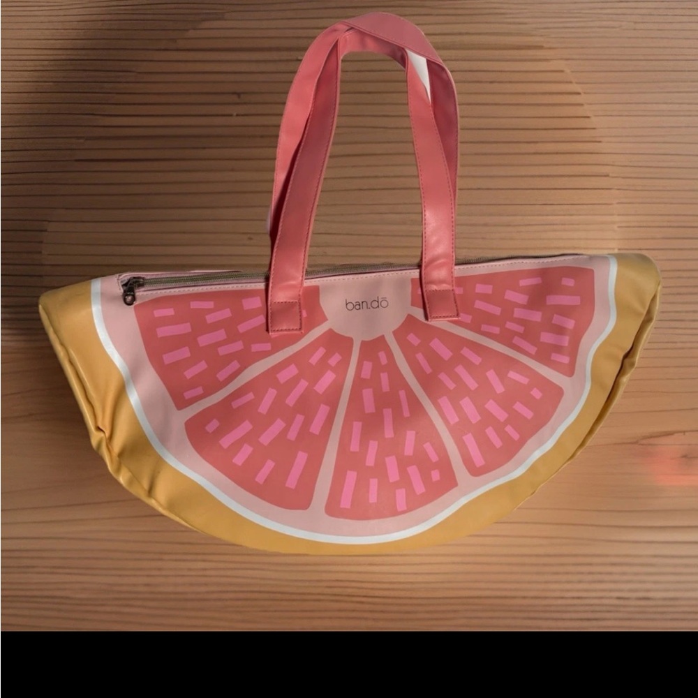 Ban.do Super Chill Large Insulated Grapefruit Cooler Zip Up Bag 21x10”Cooler Bag